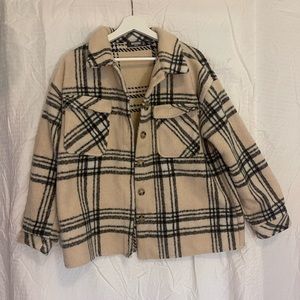 Missguided Boxy Shacket in Cream/Black Plaid